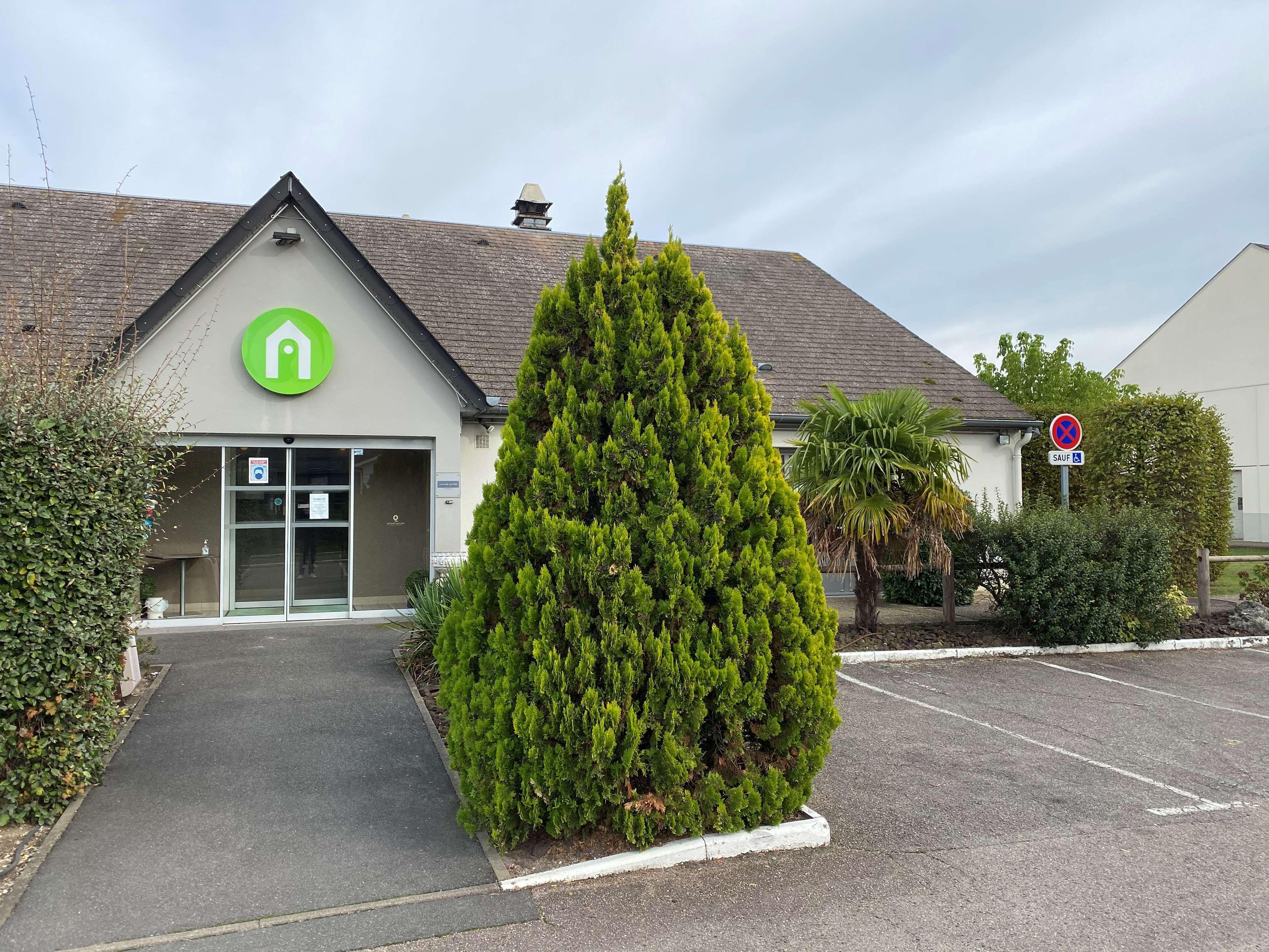 Hotel Campanile Orleans Nord - Saran Exterior photo