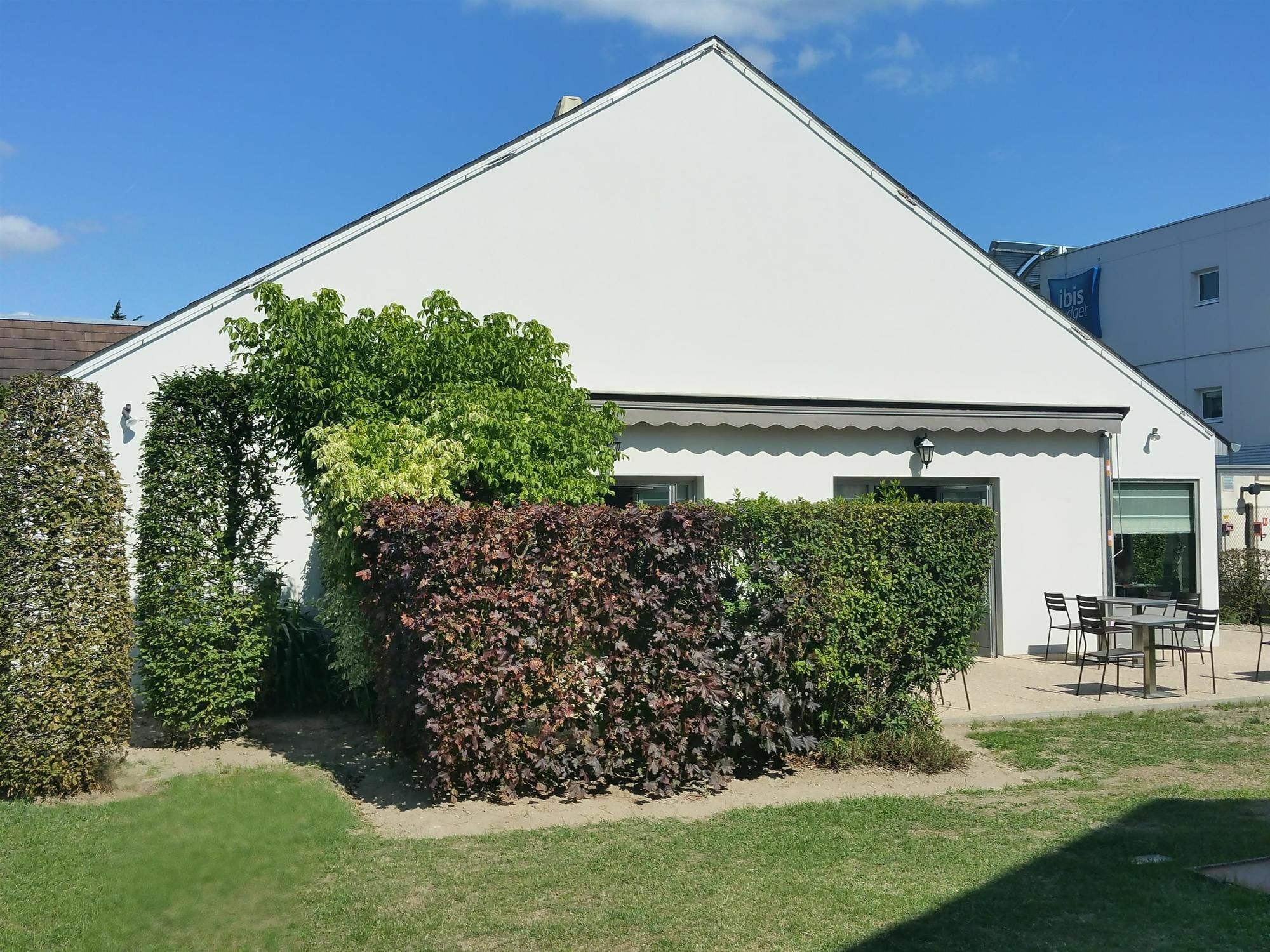 Hotel Campanile Orleans Nord - Saran Exterior photo